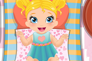 宝贝茉莉换尿布